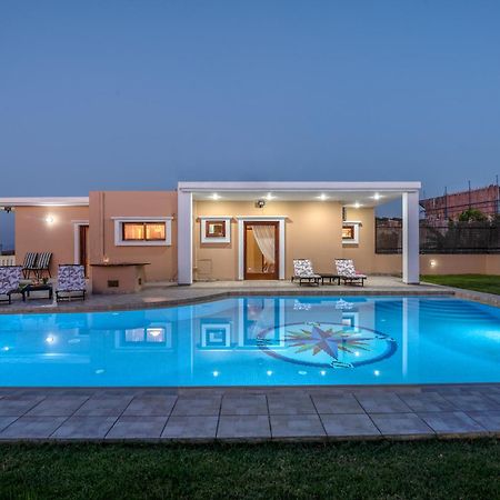 Nikola'S Villa Stalos Chania Екстериор снимка