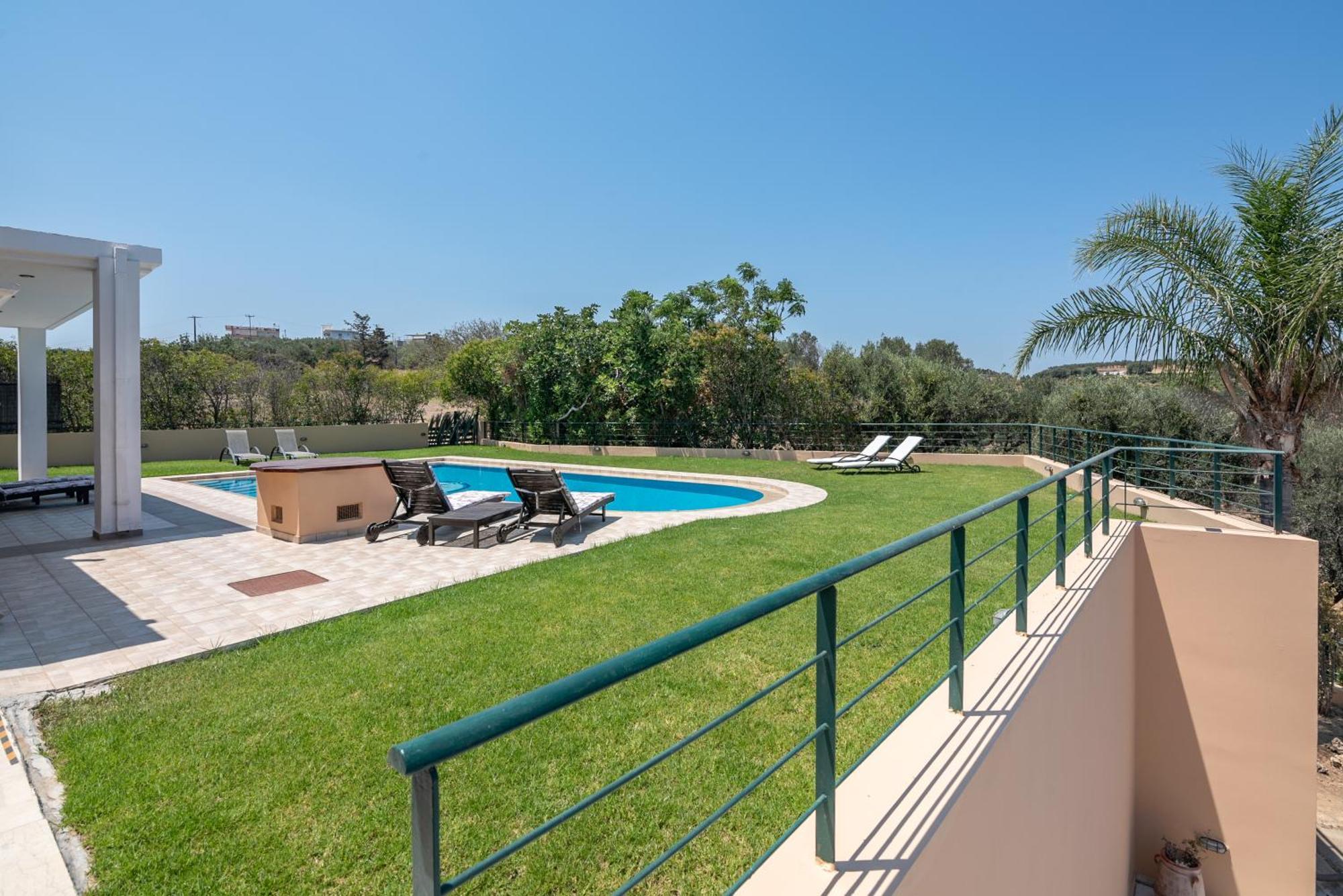Nikola'S Villa Stalos Chania Екстериор снимка