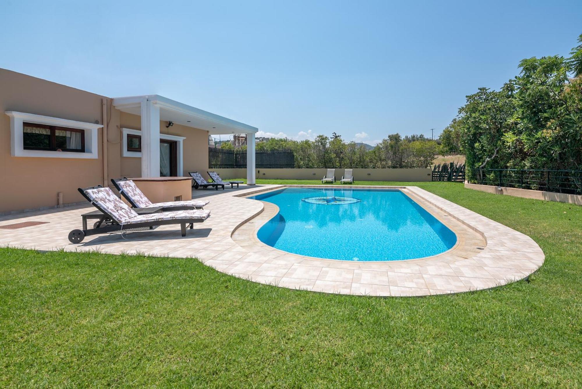 Nikola'S Villa Stalos Chania Екстериор снимка