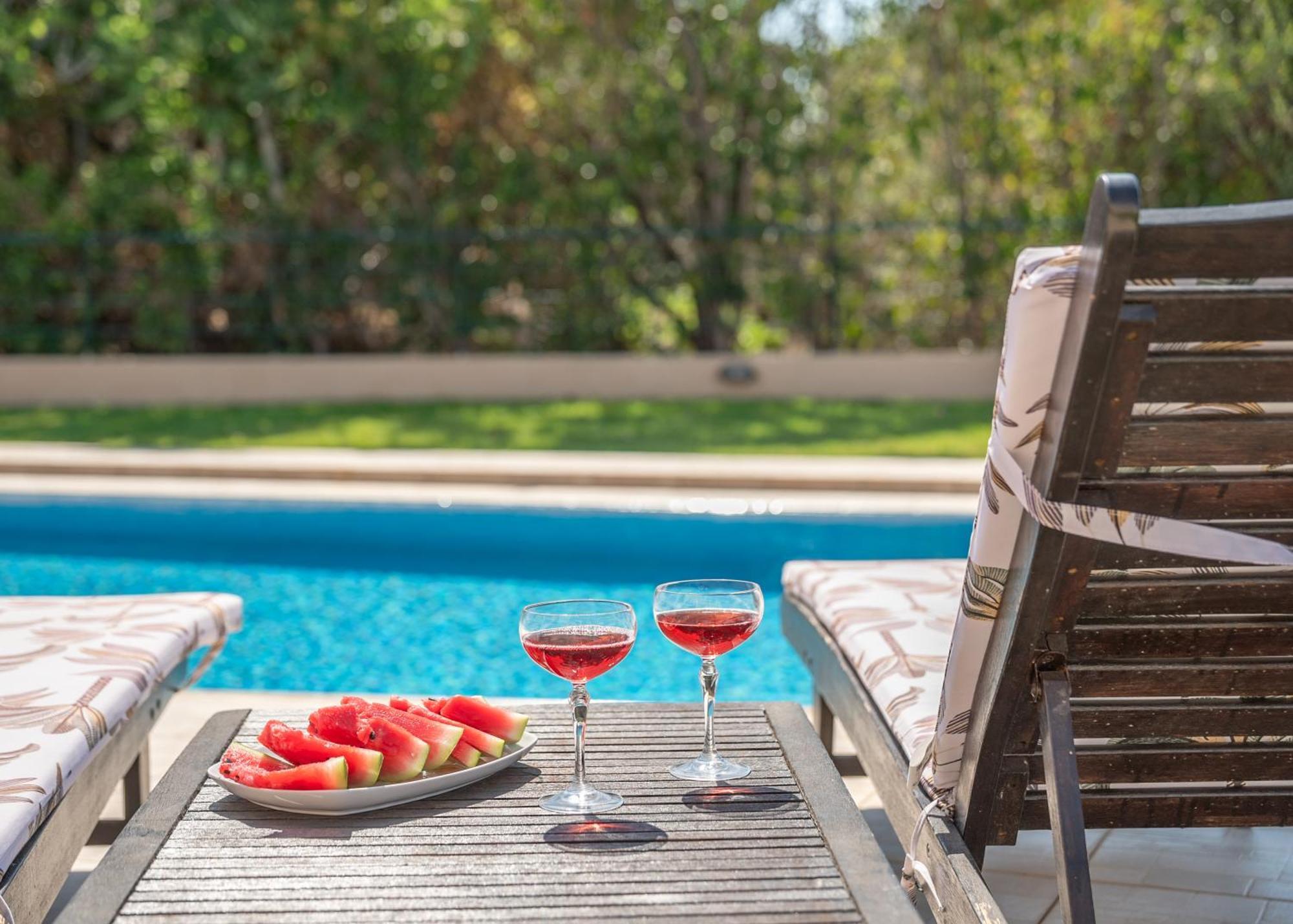 Nikola'S Villa Stalos Chania Екстериор снимка