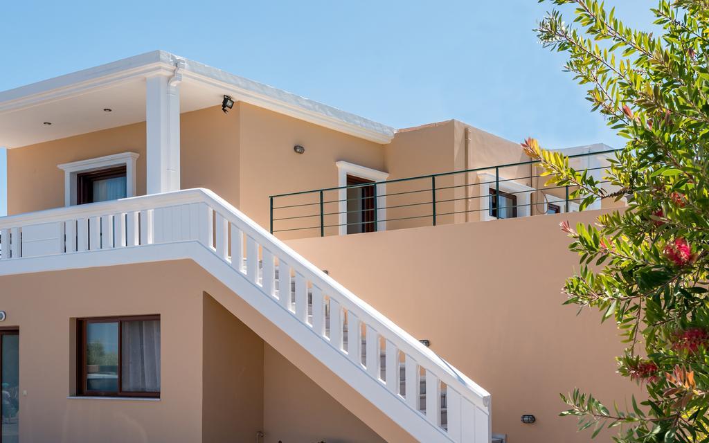 Nikola'S Villa Stalos Chania Екстериор снимка
